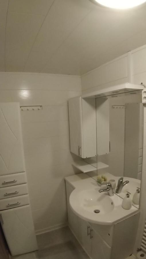 Gemütliches Haus mit Sauna im Voralpenland Peißenberg Exterior foto