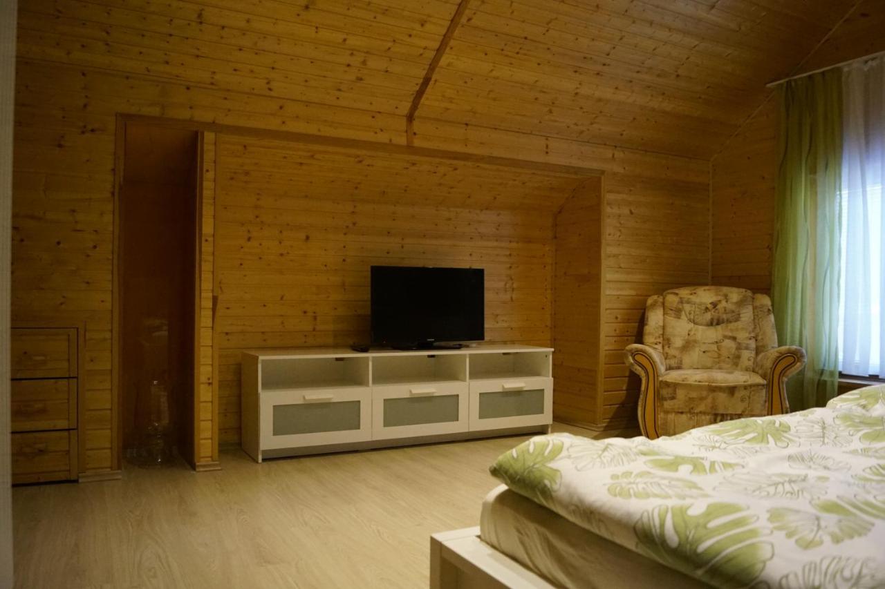 Gemütliches Haus mit Sauna im Voralpenland Peißenberg Exterior foto